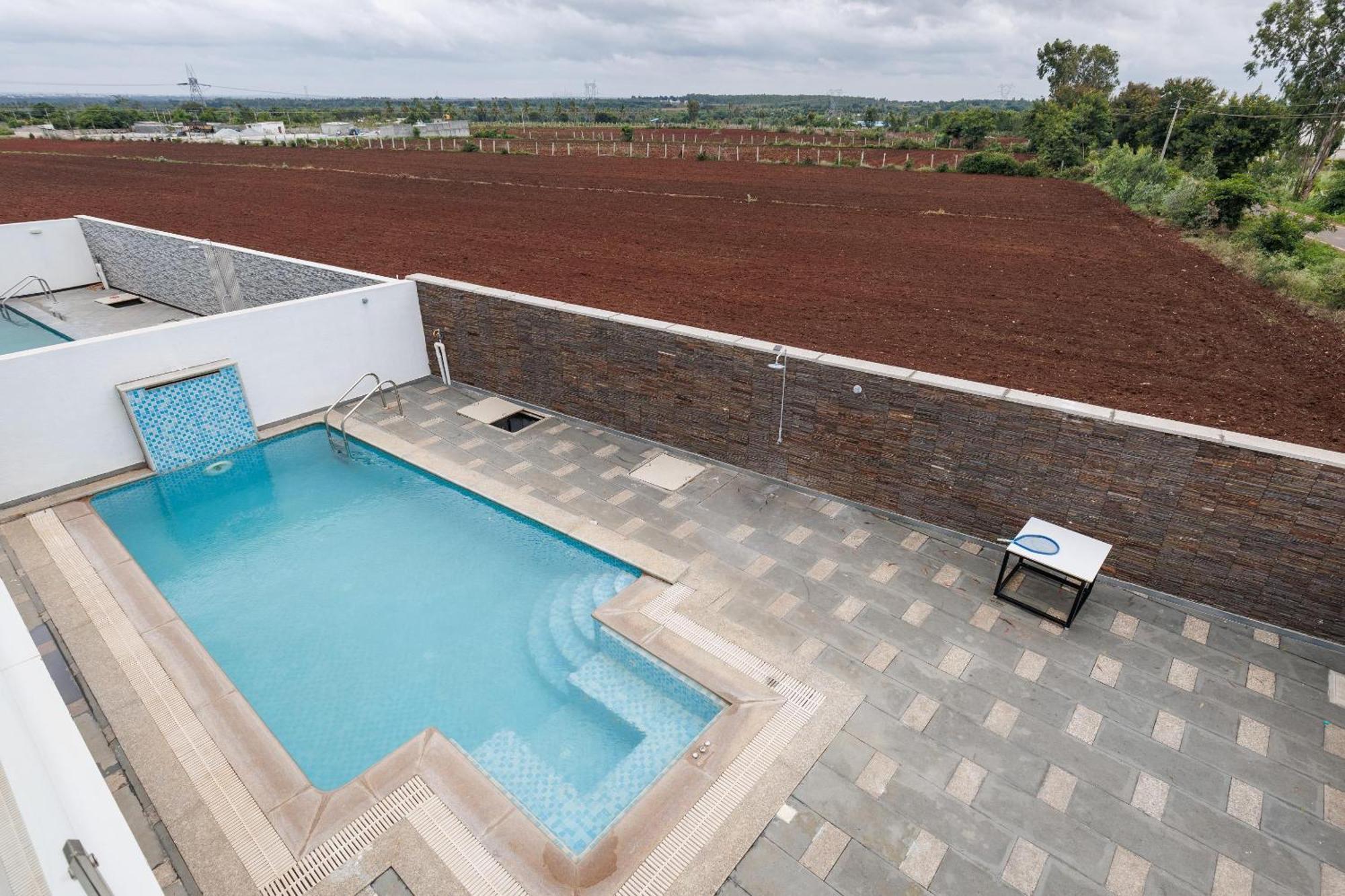 Celestial Sapphire Villa Pvt Pool Veg Food 4Bhk Dod Ballāpur Exteriör bild
