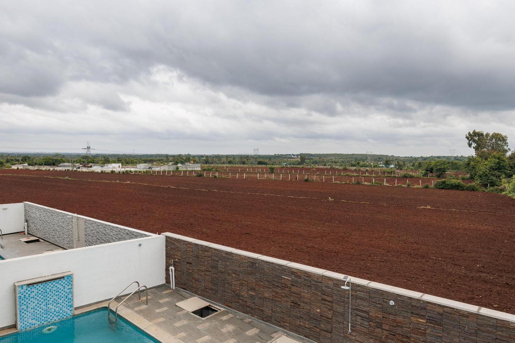 Celestial Sapphire Villa Pvt Pool Veg Food 4Bhk Dod Ballāpur Exteriör bild